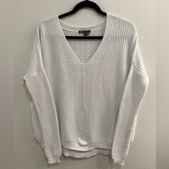 Vince White V-Neck Sweater Size Small - Picture 1 of 4